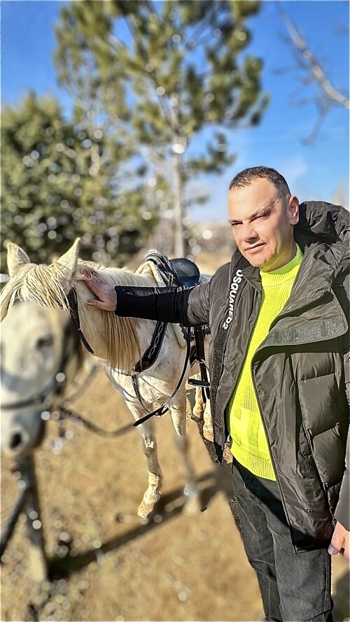 ibrahim-murat-gunduz-horse-love.jpeg
