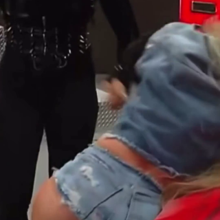 Pic---Liv-Morgan---Booty-in-Daisy-Dukes